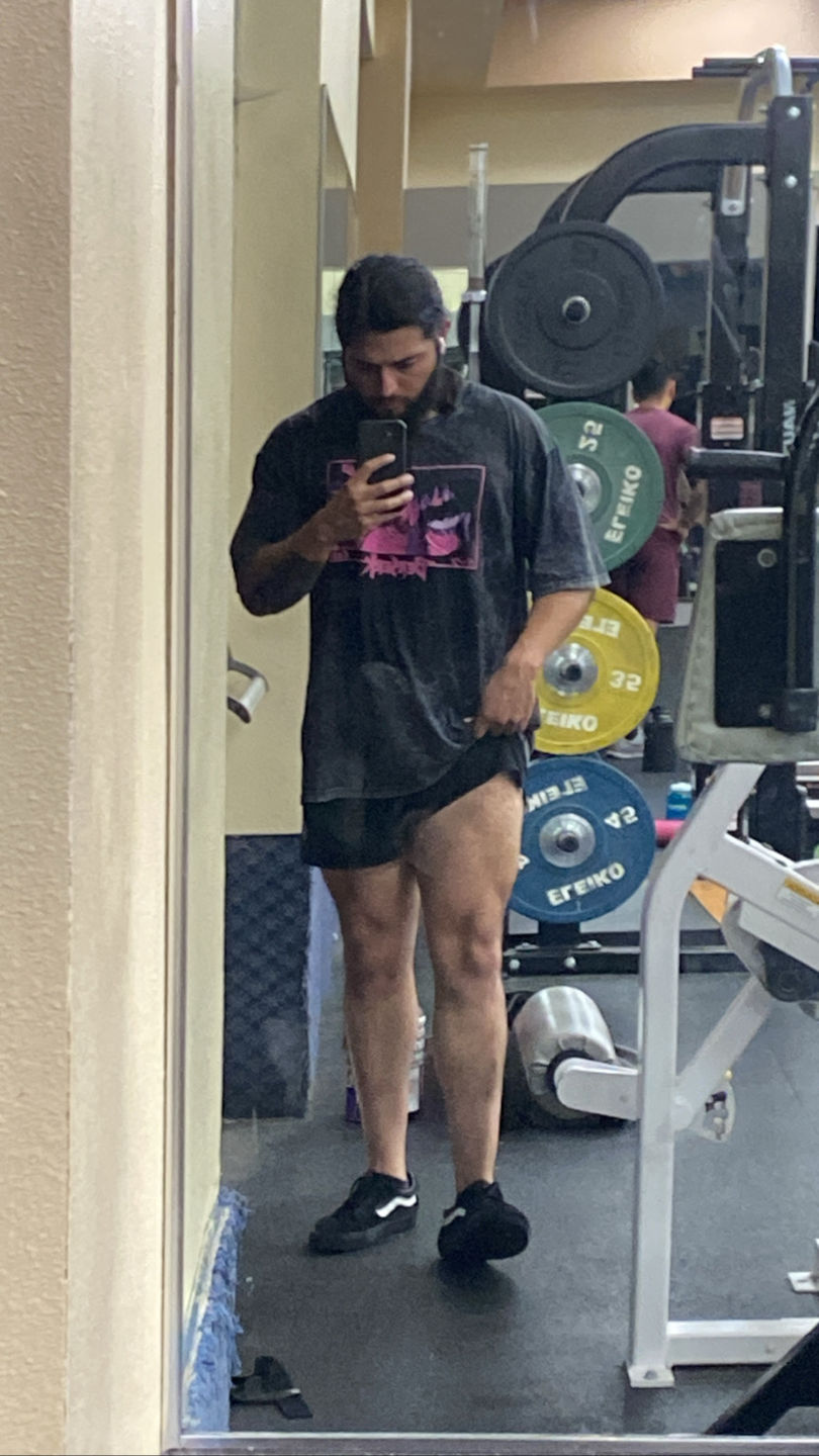 Customer photo review of GUTS DEATH STARE VINTAGE TEE