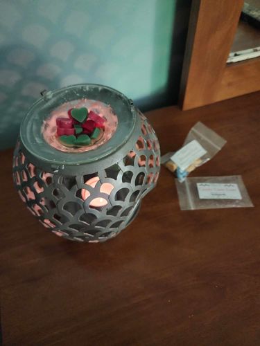 Customer photo review of 100% Soy Candle: Cuddle Time