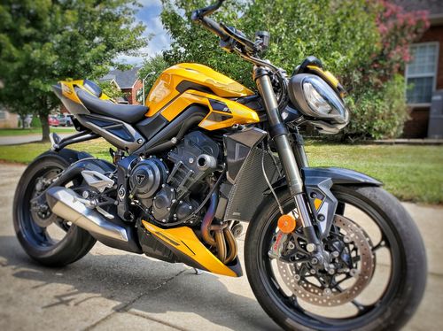 Customer photo review of Triumph Street Triple / Speed Triple Low Profile Plug & Play Turn Signal Kits – 2017-2024