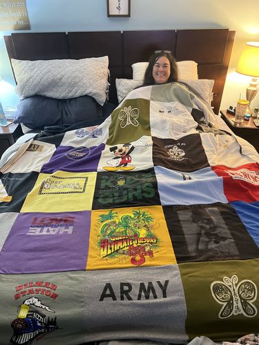 Customer photo review of Tank top/Sleeveless/Crop top = filling in arms and/or neck