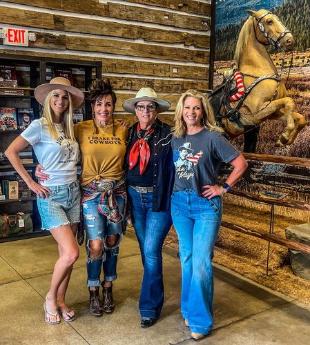 Customer photo review of Two Cowgirls