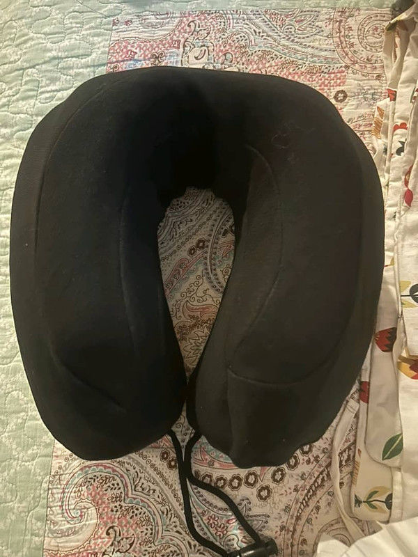 Customer photo review of Smart Neck Latex Pillow - Large