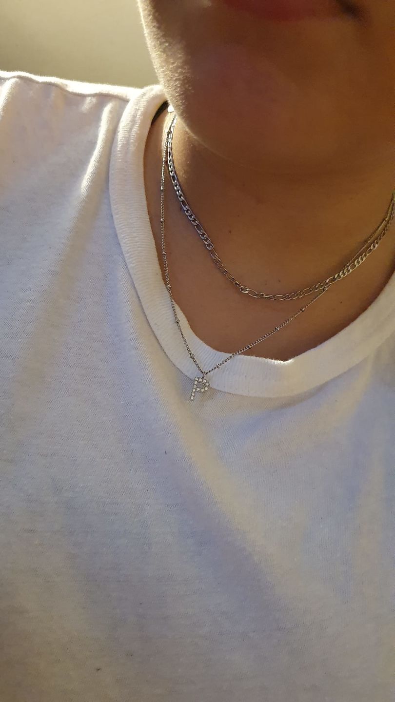 Customer photo review of Dots Letter Halskette | 18K vergoldet