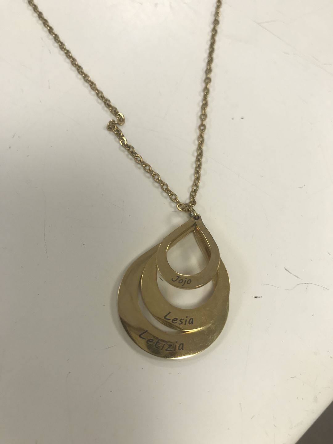 Customer photo review of Collier 3 gouttes d'eau à personnaliser