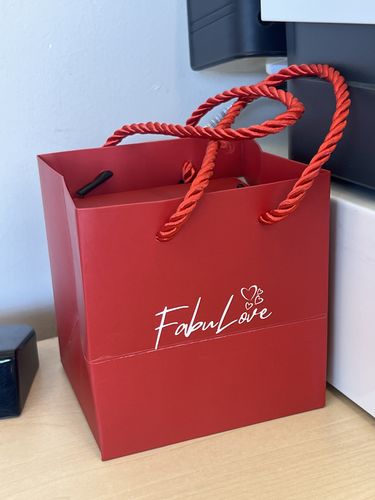 Customer photo review of Eternal Rose Box - W/ Engraved Necklace & Real Rose.