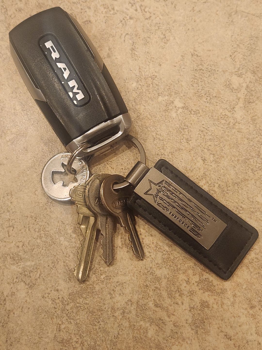 Customer photo review of Premium Keychain (black)