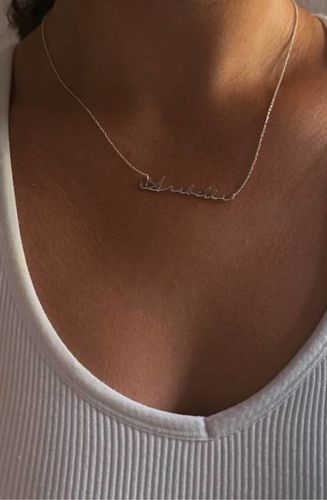 Customer photo review of DAINTY SCRIPT NAME NECKLACE