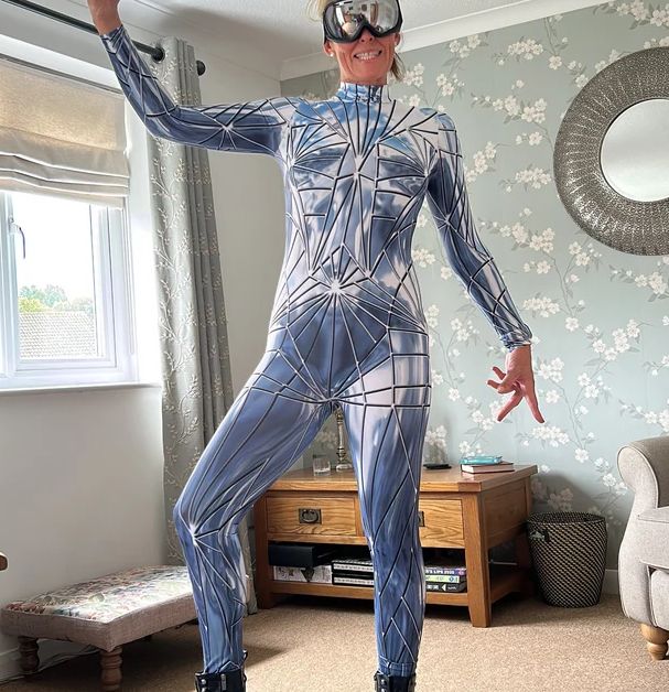 Customer photo review of Broken Mirror Costume
