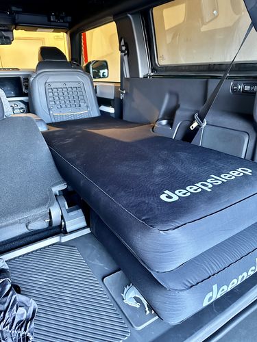 Customer photo review of deepsleep Solo Mat for 2Dr Ford Bronco