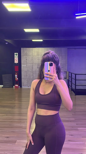 Customer photo review of (SALE) Signature Leggings | Vino