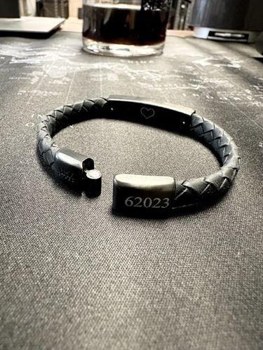 Customer photo review of 8mm Flat Leather ID Bracelet