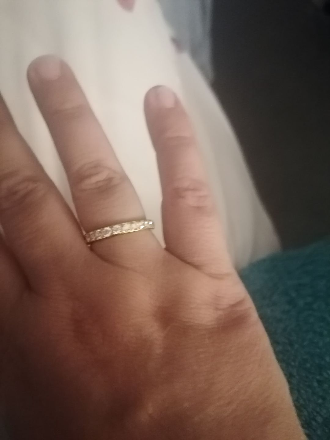 Customer photo review of Gold 3mm Full Glitz Ring