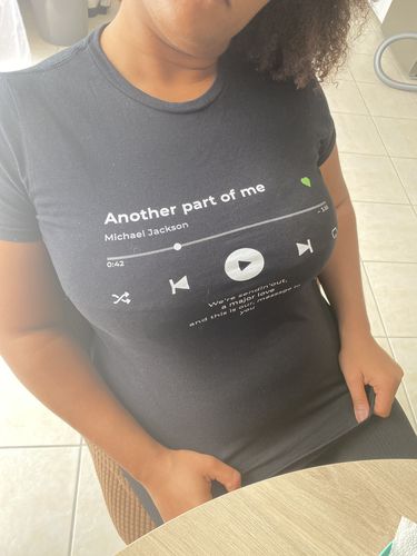 Customer photo review of Your Favorite Song T-Shirt Music Player