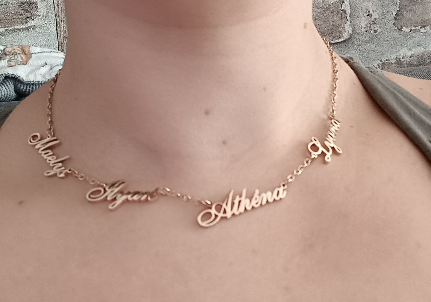 Customer photo review of Collier Plusieurs Prénoms