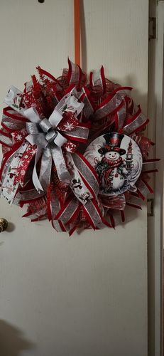 Customer photo review of Christmas Sign, Winter Sign, Snowman Sign, DCO-00580, Sign For Wreath, 10" Round Metal Sign
