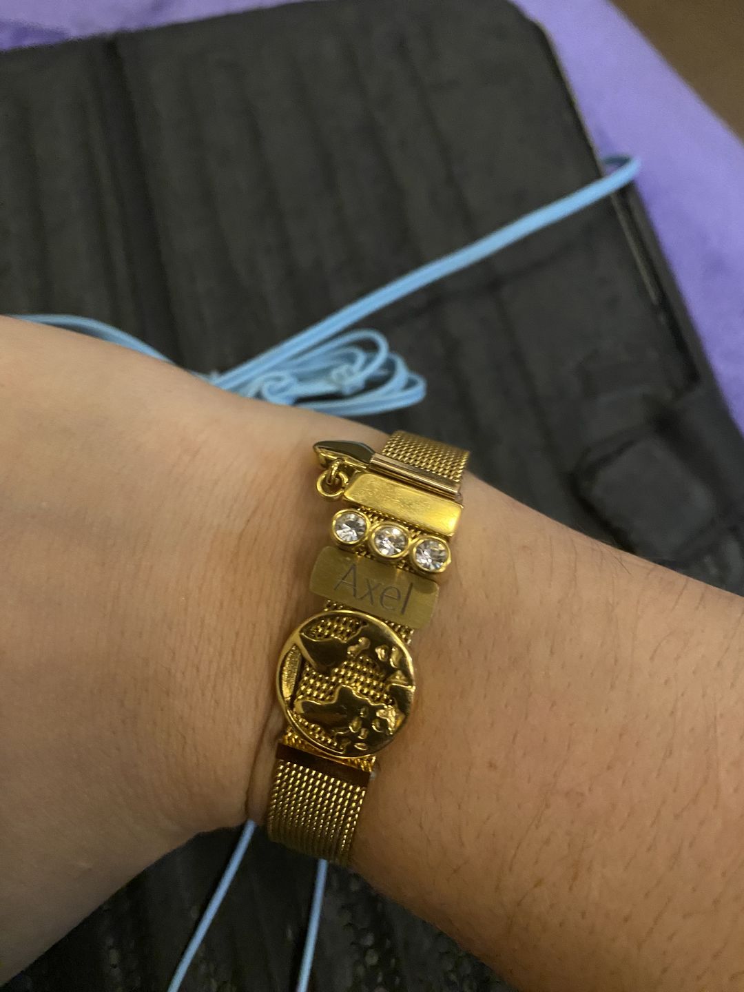 Customer photo review of Mesh bracelet gold
