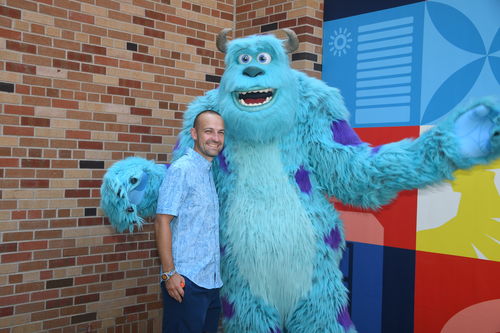 Customer photo review of Disney100 “Sketches to Screen” – KUNUFLEX Short Sleeve Shirt