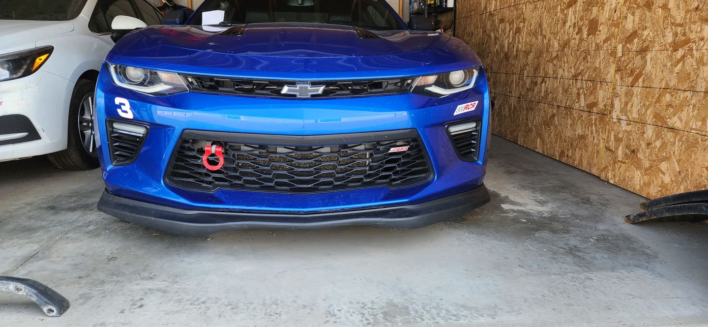 Customer photo review of 6th Gen Camaro SS T6 Performance Front Splitter Lip