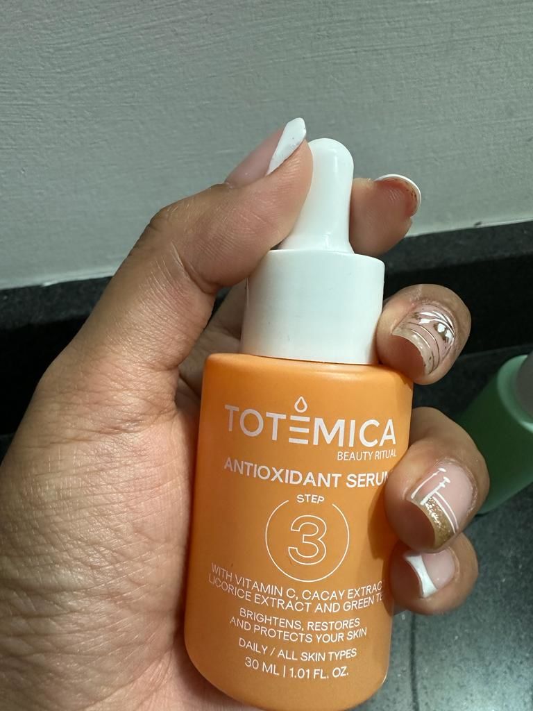 Customer photo review of Suero Facial