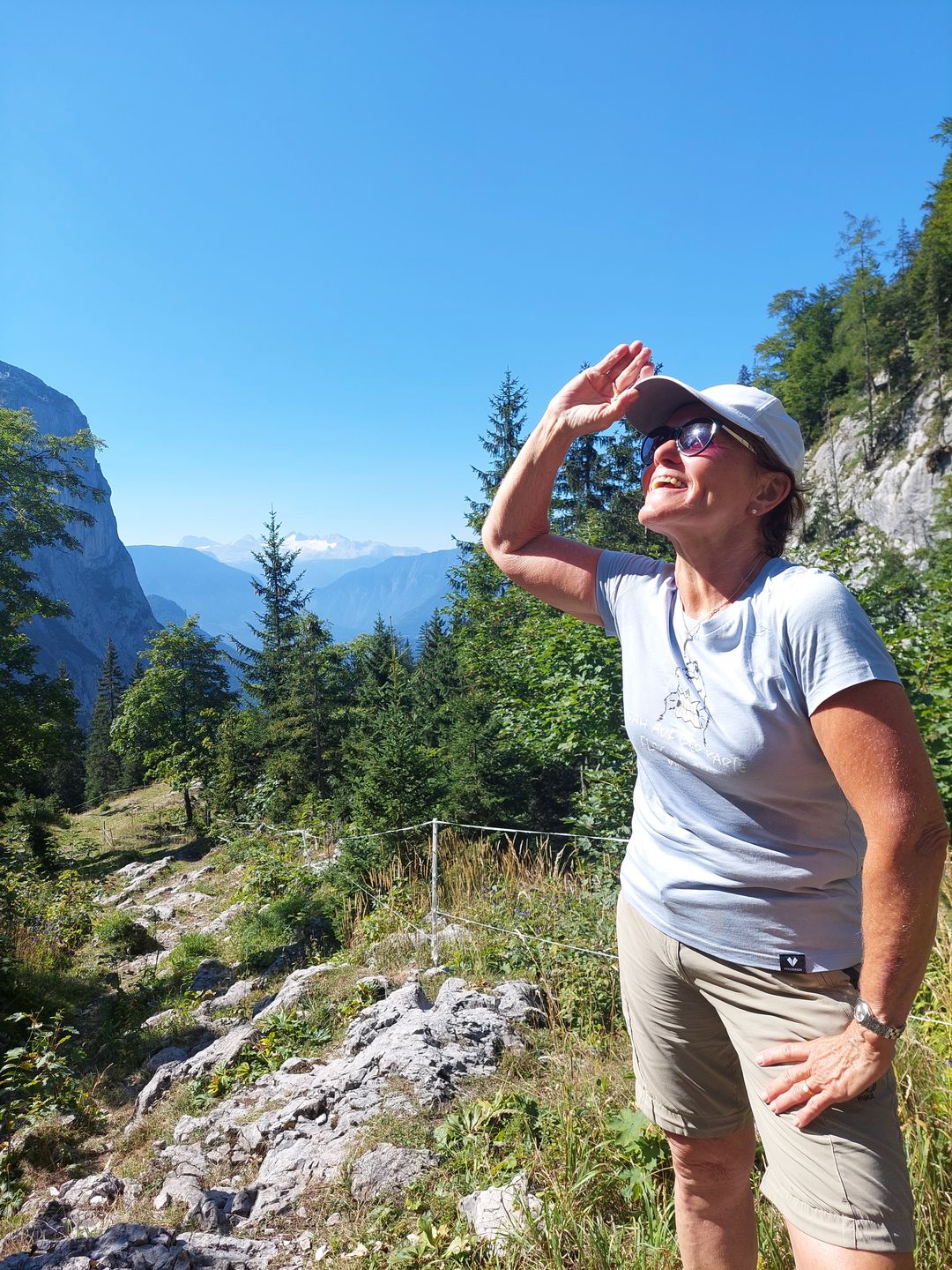 Customer photo review of Sah auf der Karte flacher aus - Damen Premium Organic Shirt