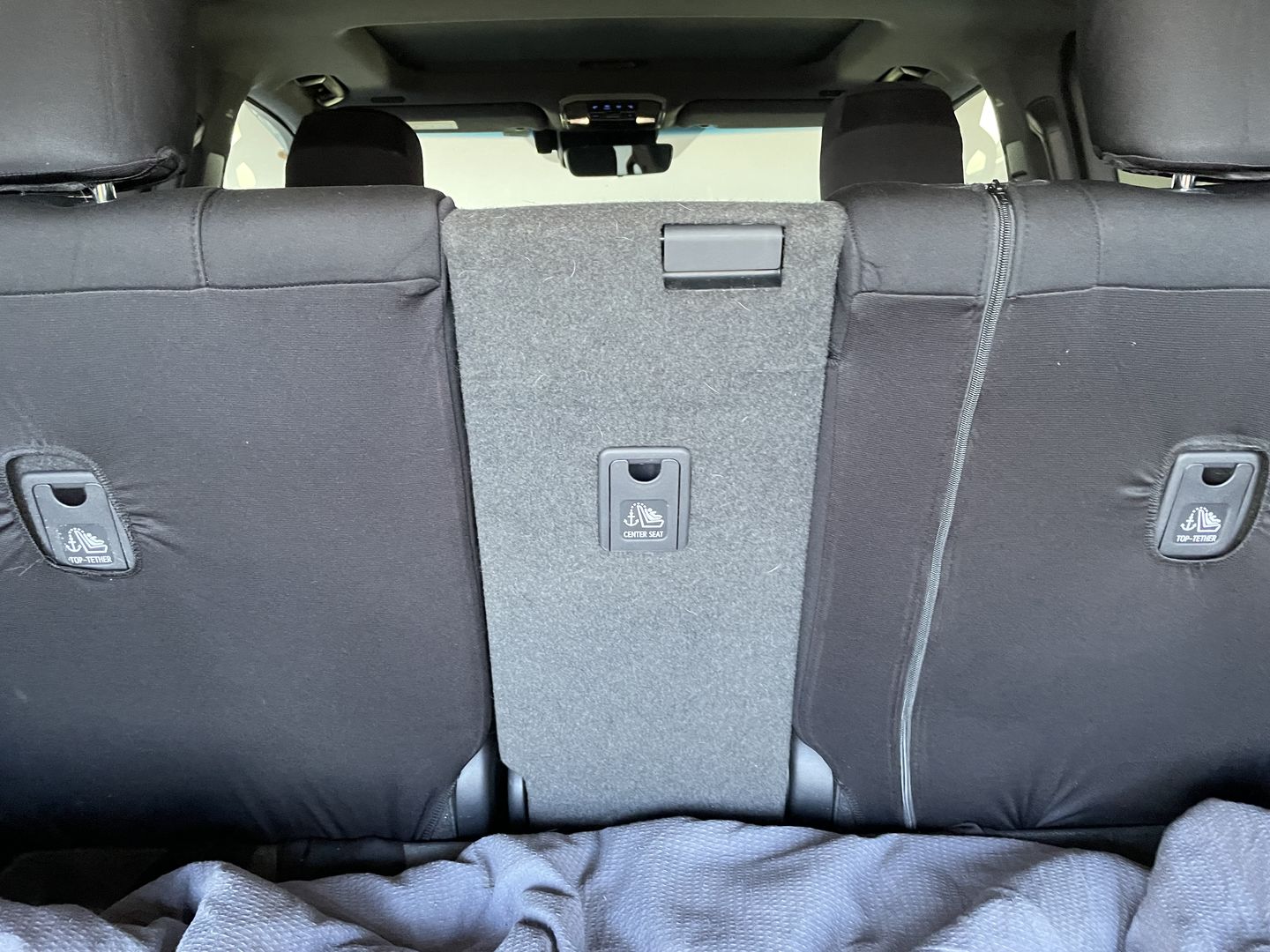 Customer photo review of Sharkskin PLUS Seat Covers for Toyota Landcruiser 300 Series VX 5 Seater (07/2021-ON)