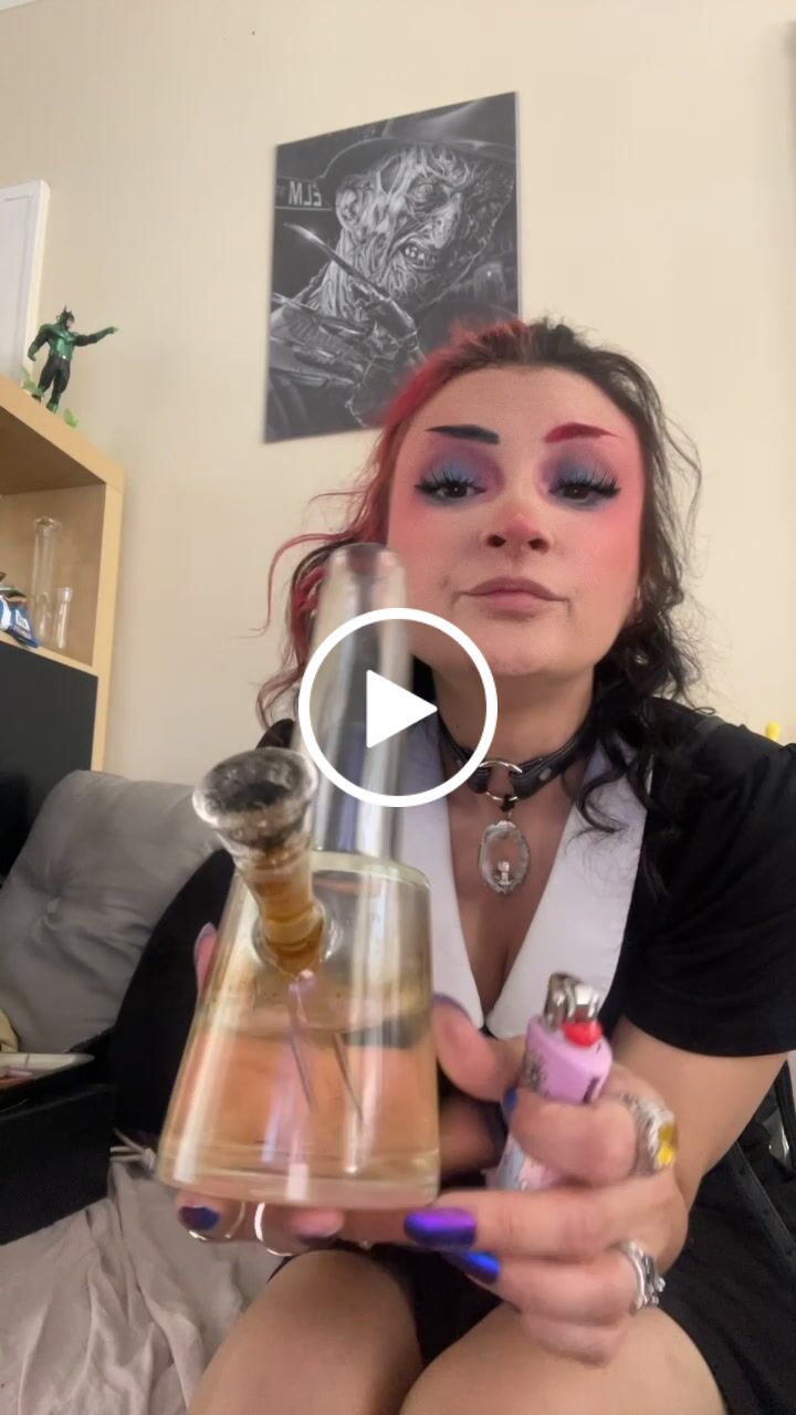 Customer video review of Summit Bong