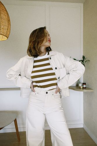 Ludimila Moreira B. review of Calça Jeans Wide Leg Buriti Bege image 1 out of 1