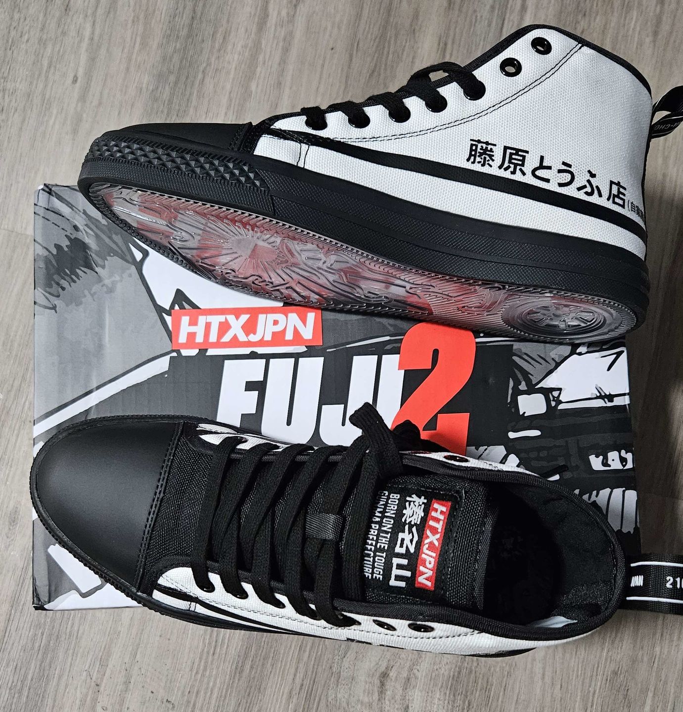 Customer photo review of HTXJPN Fuji2 High Top Sneakers