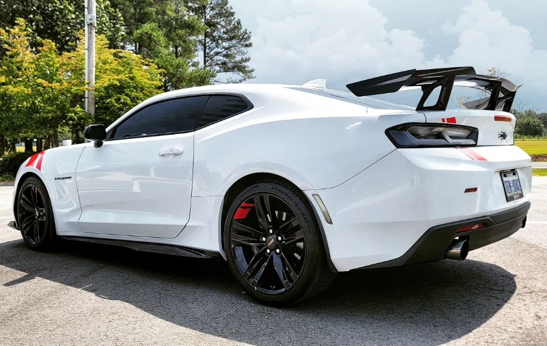 Customer photo review of Camaro Zl1 1LE Conversion Rear Trunk Spoiler High Wing
