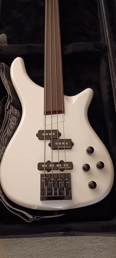Customer photo review of 4 String KickAss™ Bass Bridge