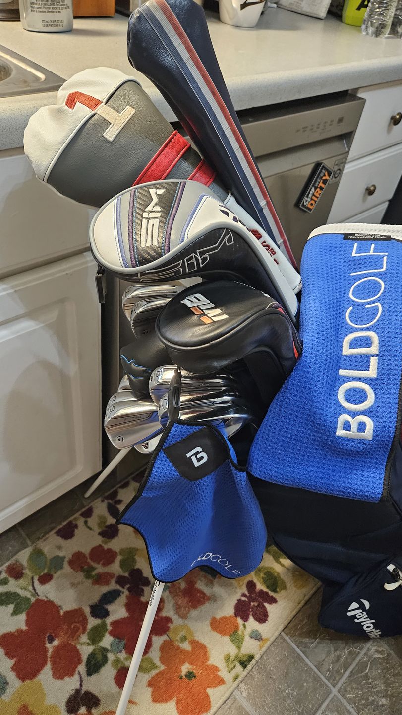Customer photo review of The Classic - Two-Tone Magnetic Golf Towel Set
