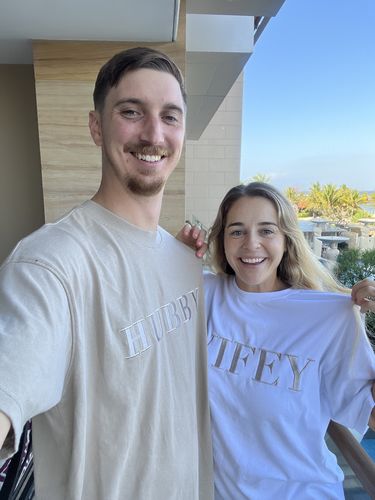 Customer photo review of Hubby Tee - Stone