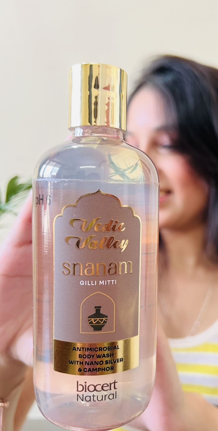 Customer photo review of Hydrating Gilli Mitti  Body Wash (Pack of 2)