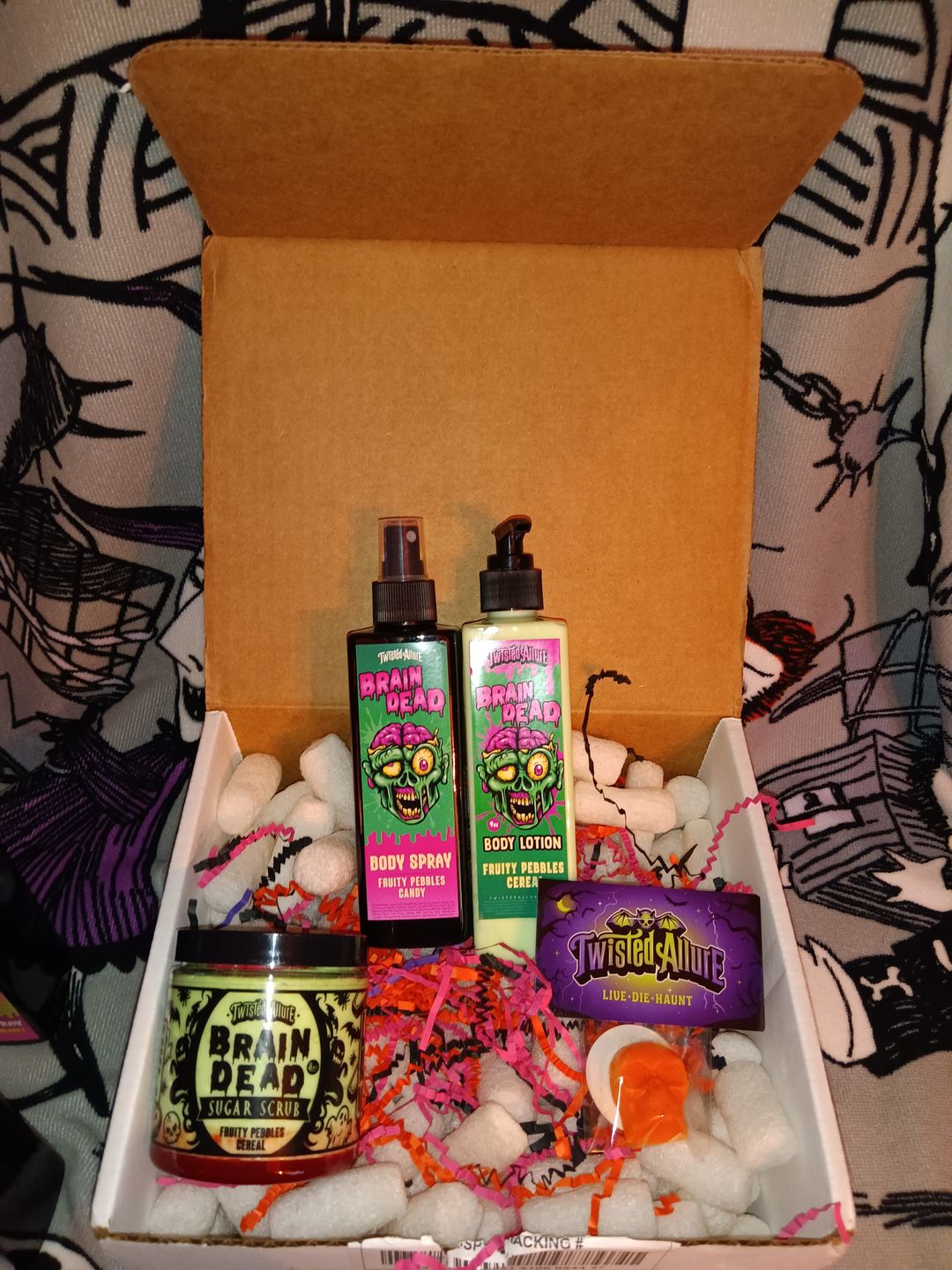Customer photo review of Brain Dead  Sugar Scrub (Fruity Pebbles Cereal)