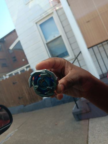 Customer photo review of BX-03 Wizardarrow 4-80B Beyblade X Starter | Beyblade X