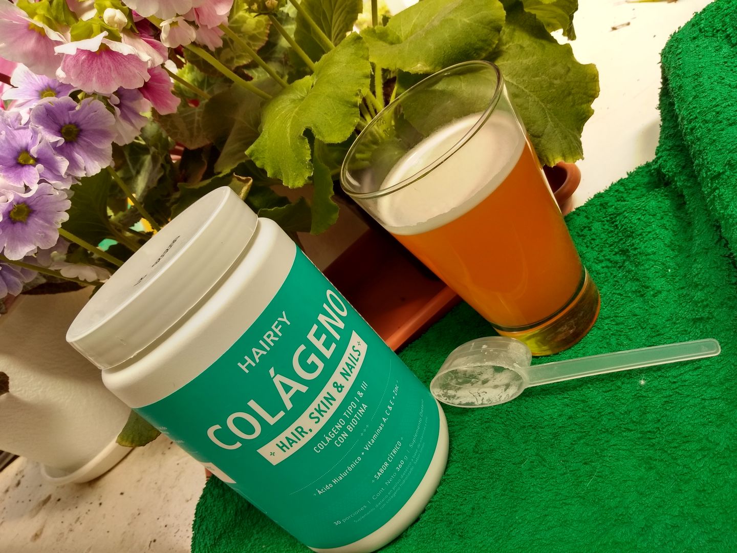 Customer photo review of Colágeno Hair, Skin & Nails