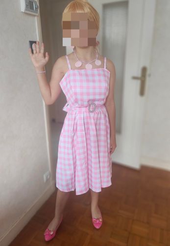 Customer photo review of Barbie Kleid 2023 Barbie Margot Robbie Barbie rosa Kleid Cosplay Kostüm Halloween Fasching Kleid