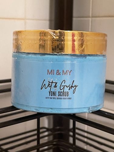 Customer photo review of Wet And Gushy Yoni Scrub