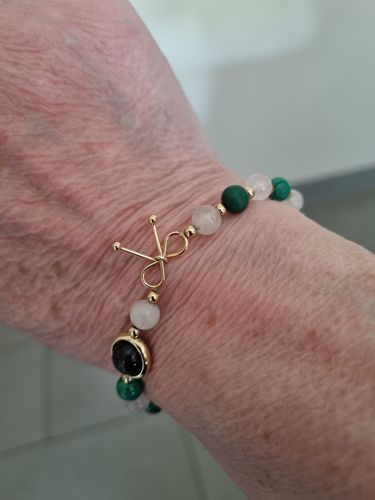 Customer photo review of Bracelet Anti-Douleurs en Malachite et Pierre de Lune | Or fin