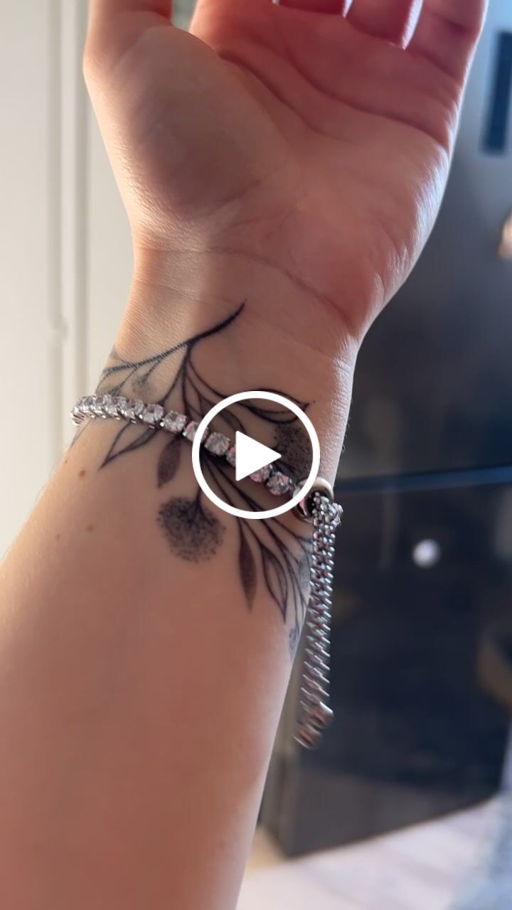 Customer video review of Luxury Armband | 18K vergoldet