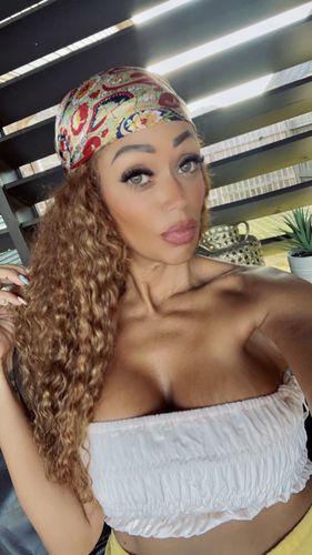Customer photo review of Curly Strawberry Blonde 110G