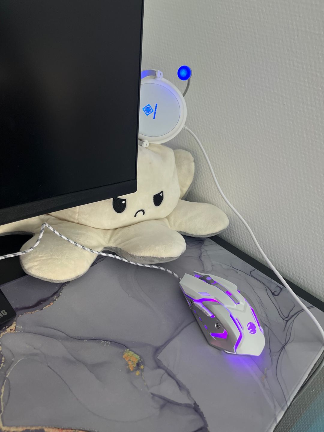 Customer photo review of Colourful Marble Keyboard and Mouse Mats - Larger