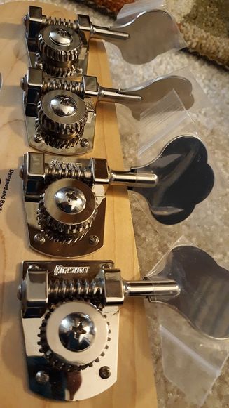 Customer photo review of HB7 Bass Tuning Machine