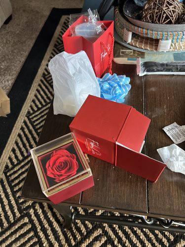 Customer photo review of Eternal Rose Box - W/ Engraved Necklace & Real Rose.