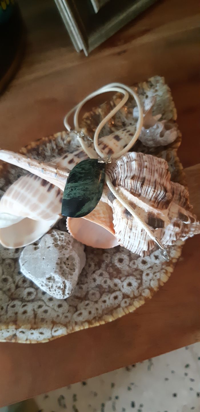 Customer photo review of Pendentif Jaspe Kambaba