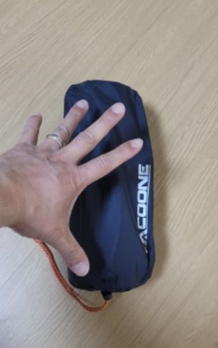 Customer photo review of Single-Person Inflatable Mattress