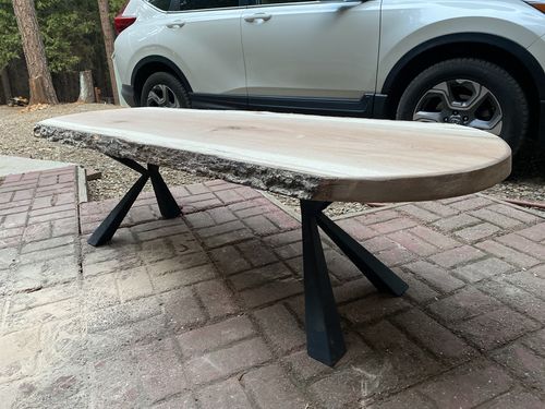 Customer photo review of Metal Bench Legs - 108 Curva - 11W, 16H inch