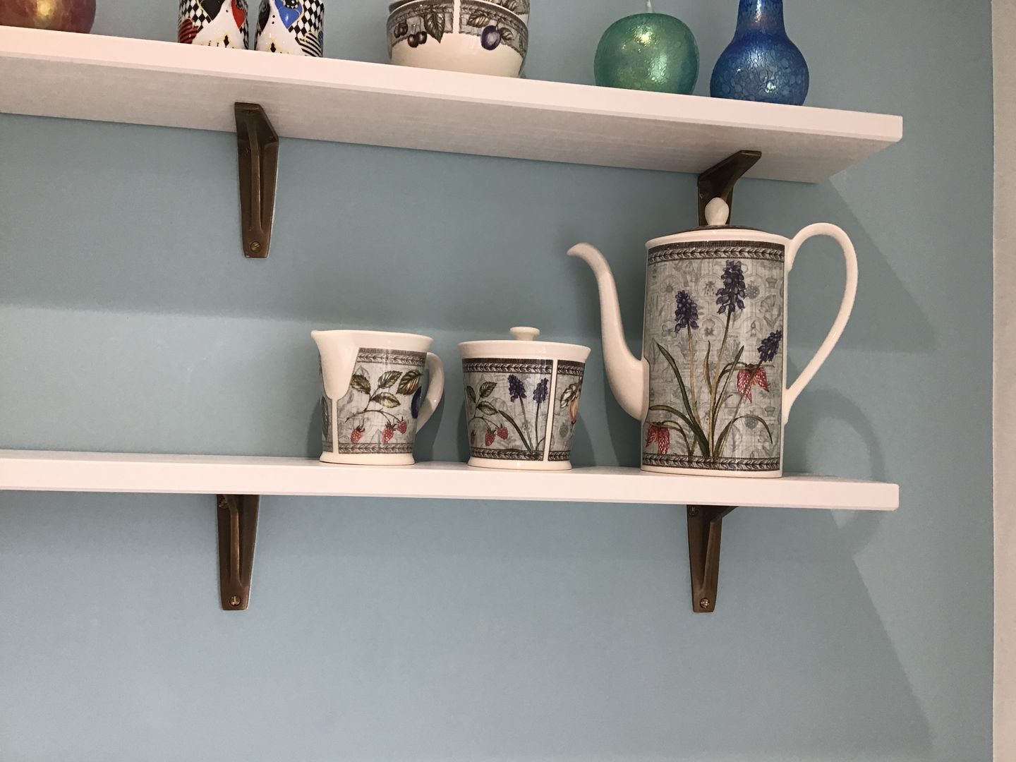 Customer photo review of Heritage Solid Brass Shelf Bracket