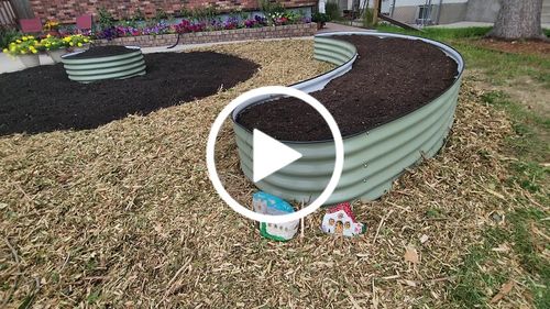 Customer video review of 17" Tall Crescent