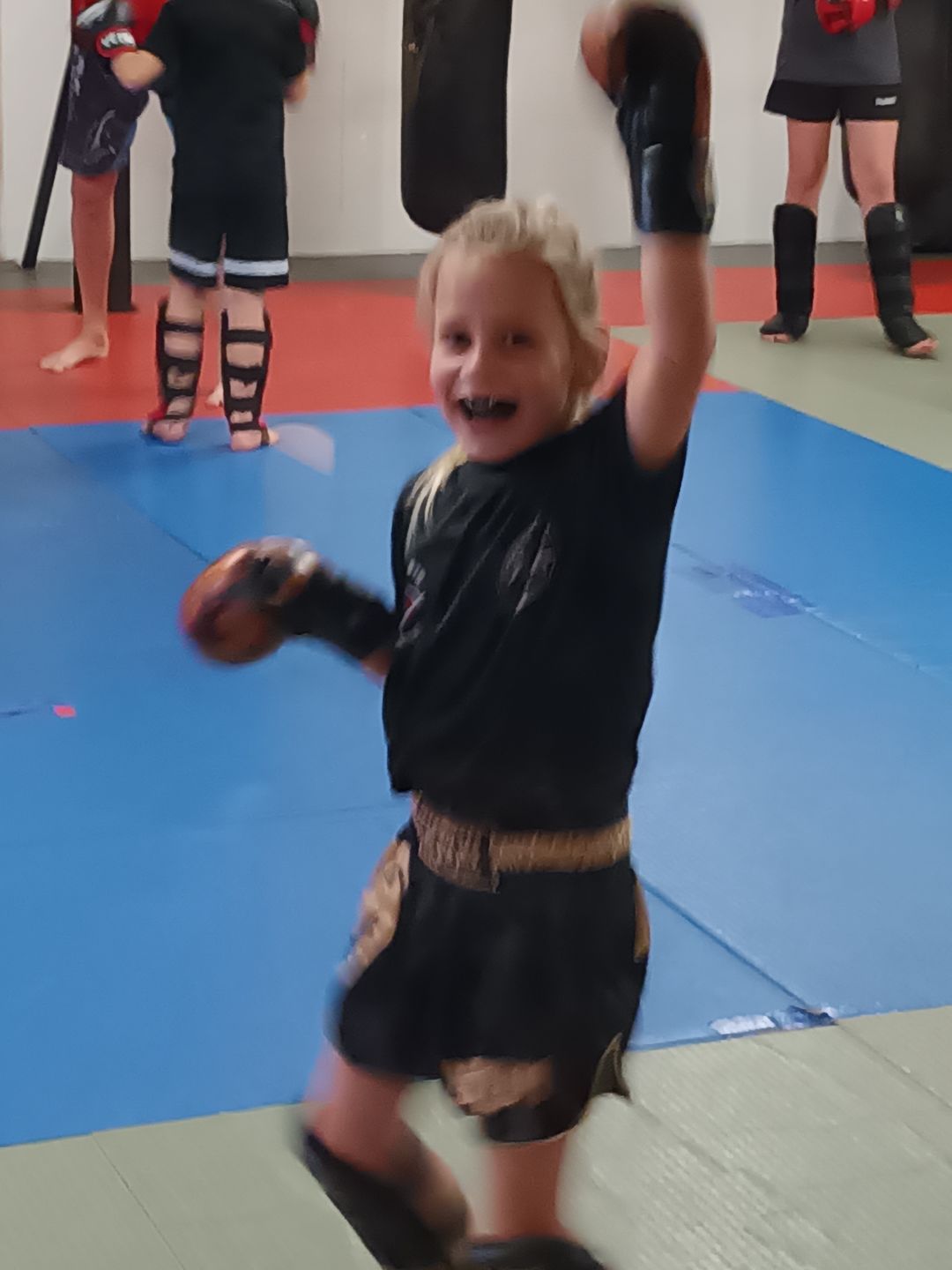 Customer photo review of Venum Mondbeschermer Challenger Kids - Zwart/Rood